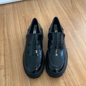 ZARA Lug Sole Black Loafers 40